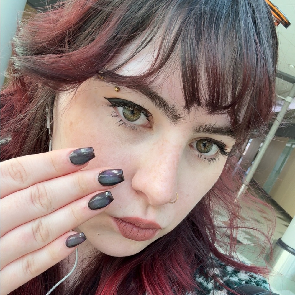 Meet your Posher, Isabella - Picture 2 of 7